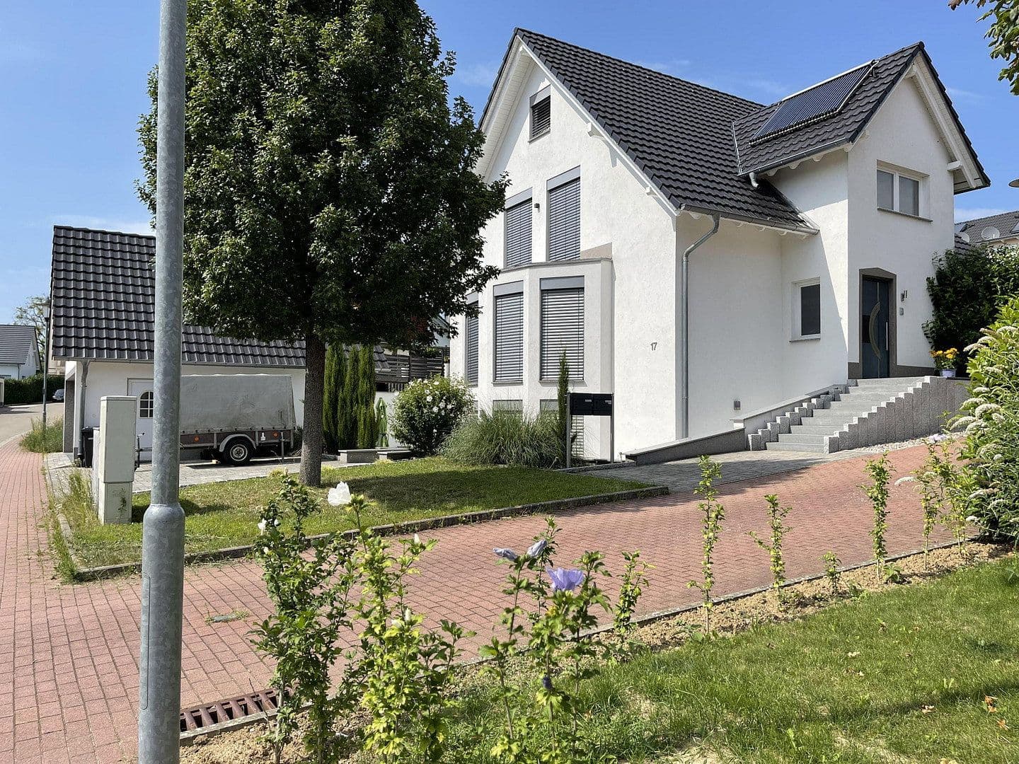 Prodej domu 268 m², pozemek 525 m², Am Erlenbuck 17, Müllheim im Markgräflerland, Bádensko-Württembersko Prodej domu 268 m², pozemek 525 m², Am Erlenbuck 17, Müllheim im Markgräflerland, Bádensko-Württembersko