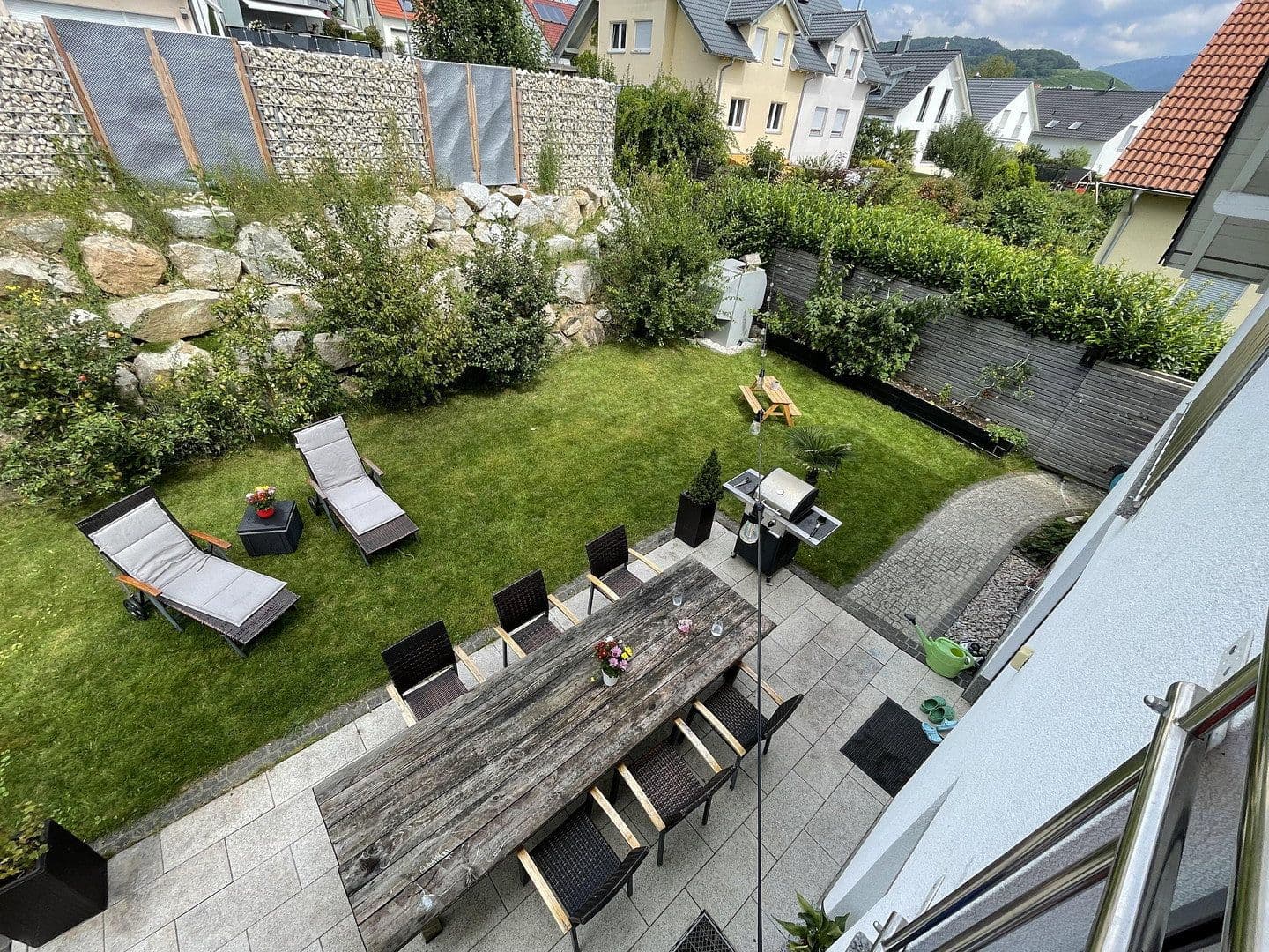 Prodej domu 268 m², pozemek 525 m², Am Erlenbuck 17, Müllheim im Markgräflerland, Bádensko-Württembersko Prodej domu 268 m², pozemek 525 m², Am Erlenbuck 17, Müllheim im Markgräflerland, Bádensko-Württembersko
