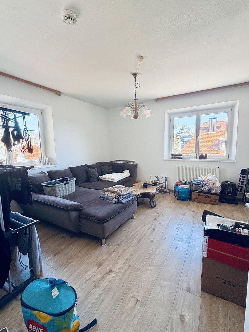 Pronájem bytu 2+1 63 m², Eschenauerstr 7, Lauf an der Pegnitz, Bavorsko Pronájem bytu 2+1 63 m², Eschenauerstr 7, Lauf an der Pegnitz, Bavorsko