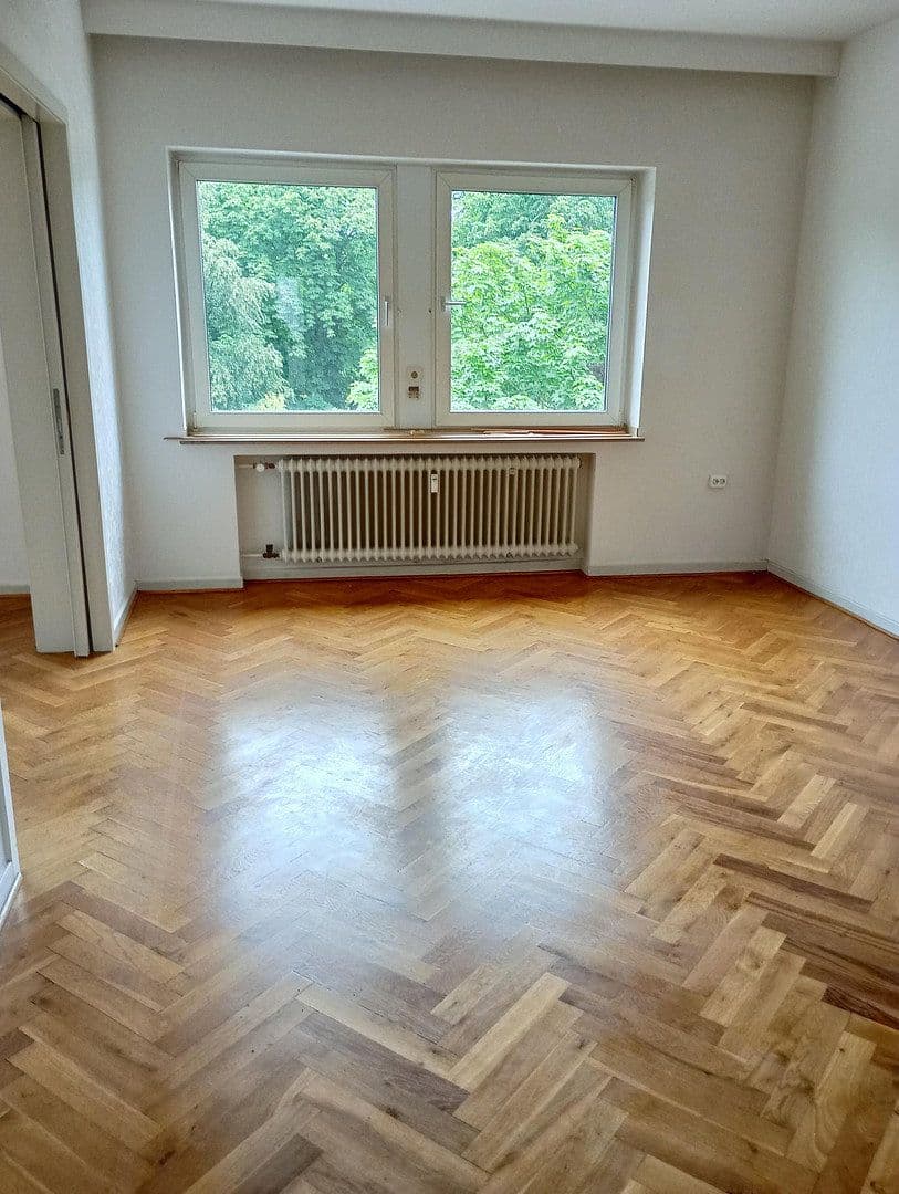 Pronájem bytu 4+1 121 m², Köln, Severní Porýní-Vestfálsko Pronájem bytu 4+1 121 m², Köln, Severní Porýní-Vestfálsko