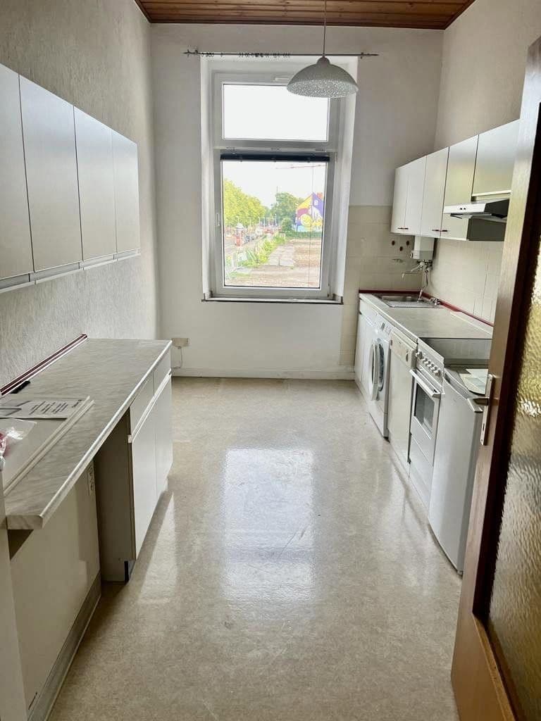 Pronájem bytu 3+1 70 m², Düsseldorf, Severní Porýní-Vestfálsko Pronájem bytu 3+1 70 m², Düsseldorf, Severní Porýní-Vestfálsko