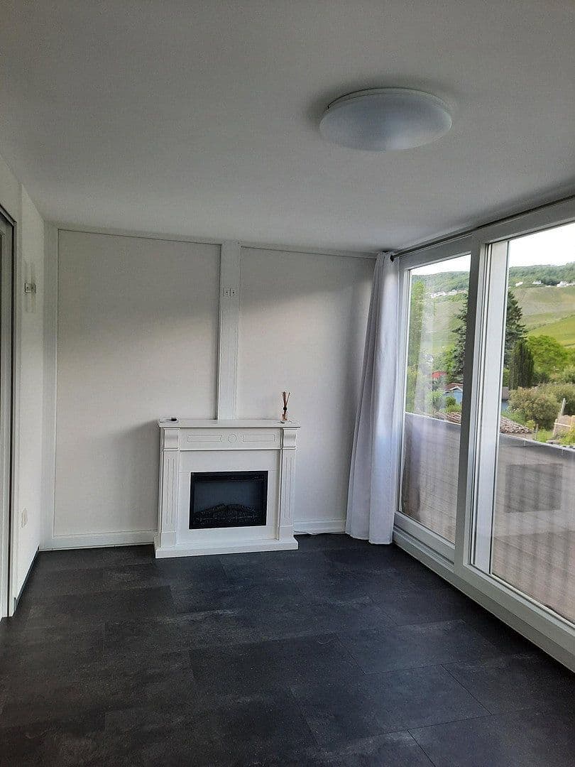 Prodej bytu 3+1 81 m², Bernkastel-Kues, Porýní-Falc Prodej bytu 3+1 81 m², Bernkastel-Kues, Porýní-Falc