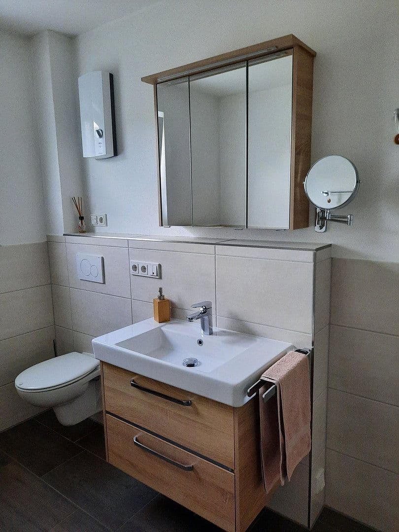 Prodej bytu 3+1 81 m², Bernkastel-Kues, Porýní-Falc Prodej bytu 3+1 81 m², Bernkastel-Kues, Porýní-Falc