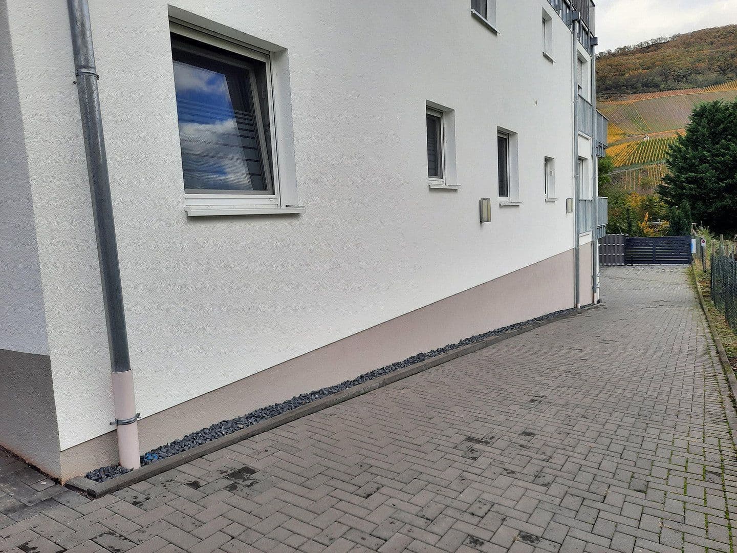 Prodej bytu 3+1 81 m², Bernkastel-Kues, Porýní-Falc Prodej bytu 3+1 81 m², Bernkastel-Kues, Porýní-Falc