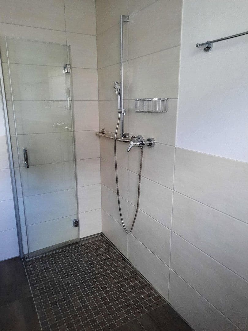 Prodej bytu 3+1 81 m², Bernkastel-Kues, Porýní-Falc Prodej bytu 3+1 81 m², Bernkastel-Kues, Porýní-Falc