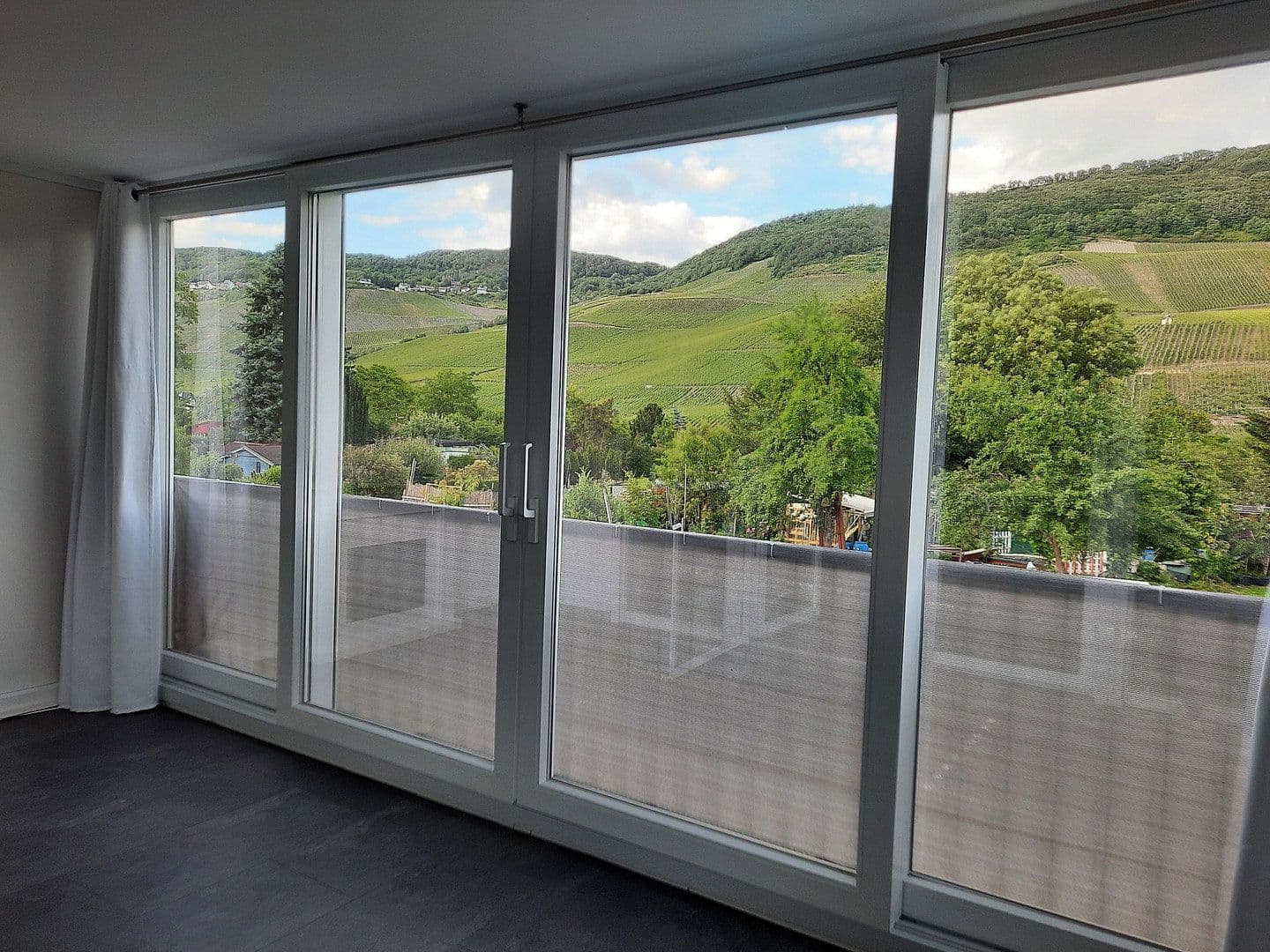 Prodej bytu 3+1 81 m², Bernkastel-Kues, Porýní-Falc Prodej bytu 3+1 81 m², Bernkastel-Kues, Porýní-Falc