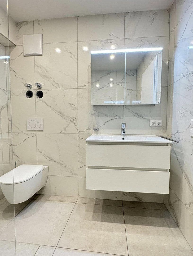 Pronájem bytu 3+kk 71 m², Wasenstrasse 31, Stuttgart, Bádensko-Württembersko Pronájem bytu 3+kk 71 m², Wasenstrasse 31, Stuttgart, Bádensko-Württembersko