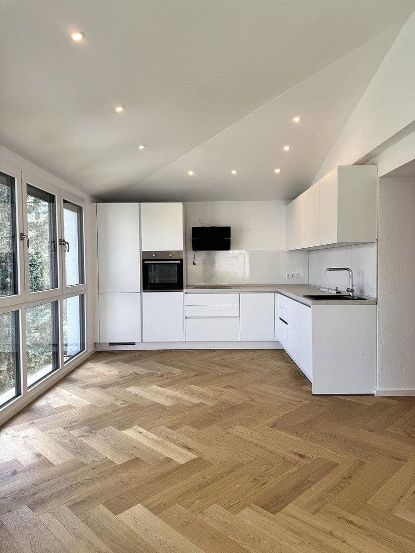 Pronájem bytu 3+kk 71 m², Wasenstrasse 31, Stuttgart, Bádensko-Württembersko Pronájem bytu 3+kk 71 m², Wasenstrasse 31, Stuttgart, Bádensko-Württembersko
