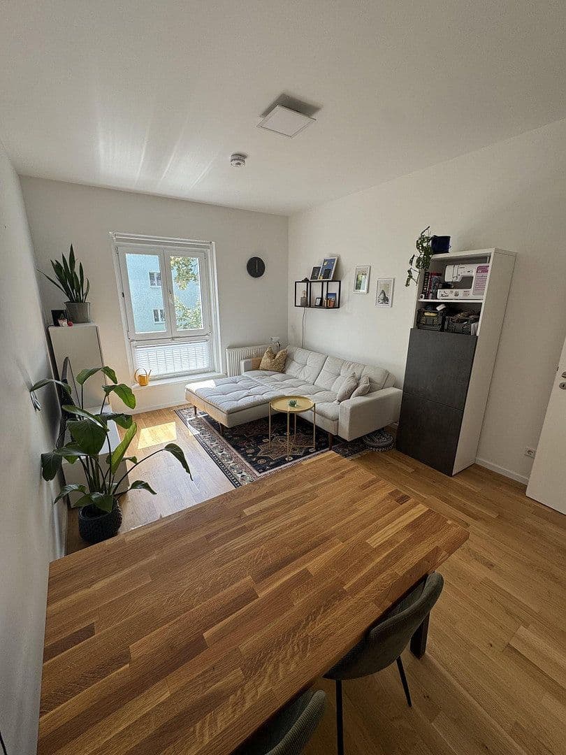 Prodej bytu 2+1 48 m², Berlin, Berlín Prodej bytu 2+1 48 m², Berlin, Berlín