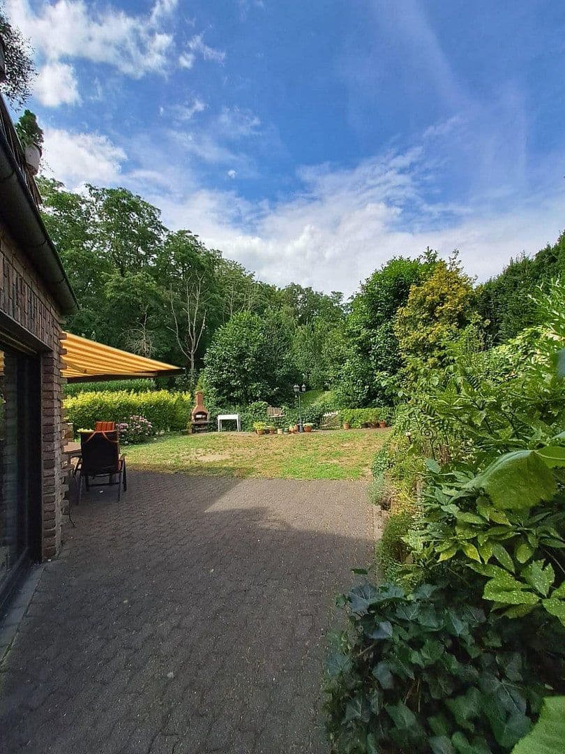 Prodej bytu 3+1 105 m², Duisburg, Severní Porýní-Vestfálsko Prodej bytu 3+1 105 m², Duisburg, Severní Porýní-Vestfálsko