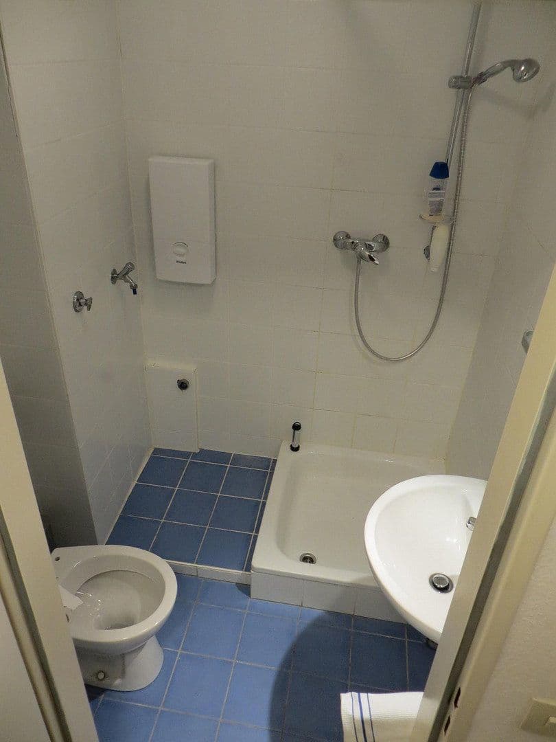 Pronájem bytu 1+1 34 m², Holzgartenstr. 34, Nürnberg, Bavorsko Pronájem bytu 1+1 34 m², Holzgartenstr. 34, Nürnberg, Bavorsko