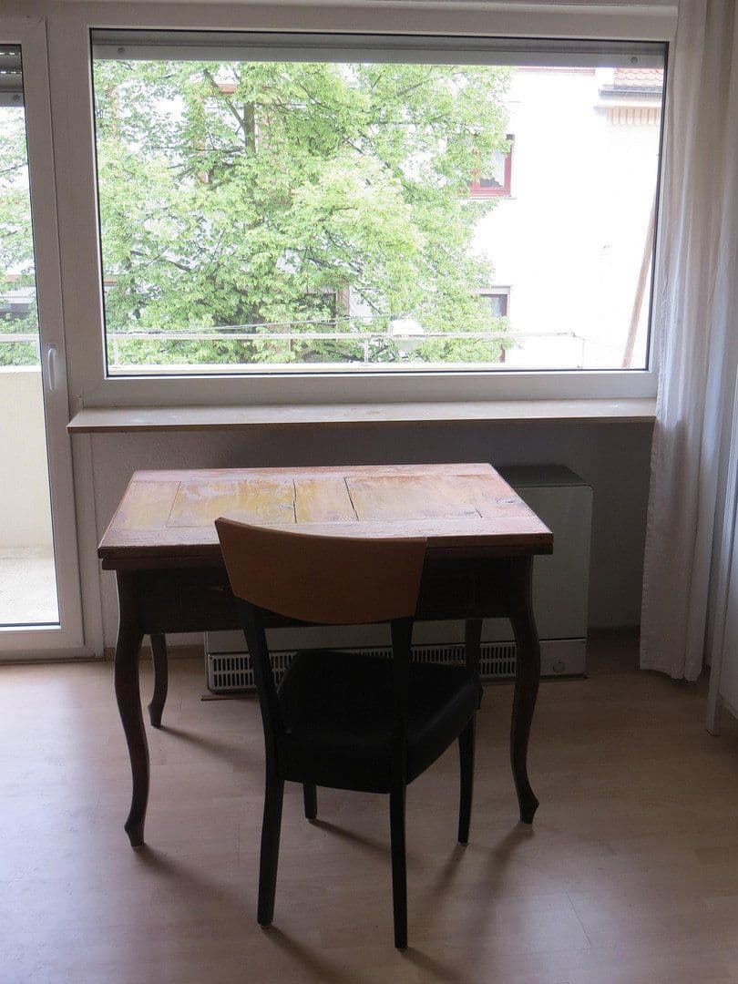 Pronájem bytu 1+1 34 m², Holzgartenstr. 34, Nürnberg, Bavorsko Pronájem bytu 1+1 34 m², Holzgartenstr. 34, Nürnberg, Bavorsko