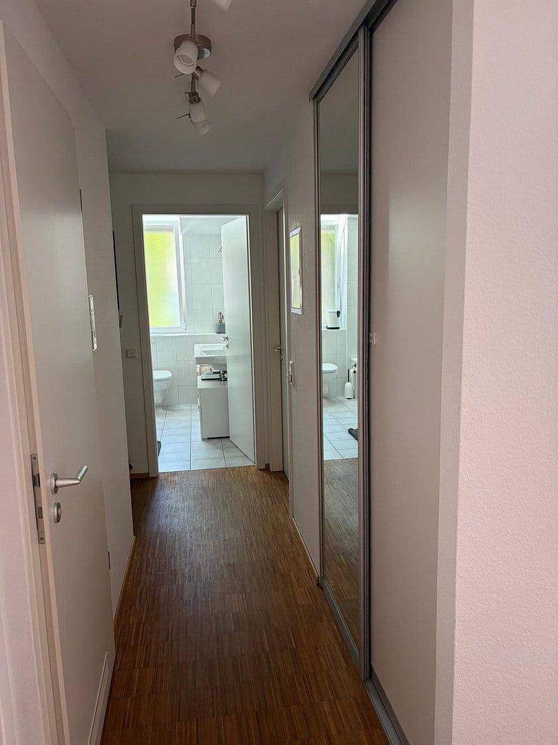 Pronájem bytu 4+1 95 m², Wendlingen am Neckar, Bádensko-Württembersko Pronájem bytu 4+1 95 m², Wendlingen am Neckar, Bádensko-Württembersko