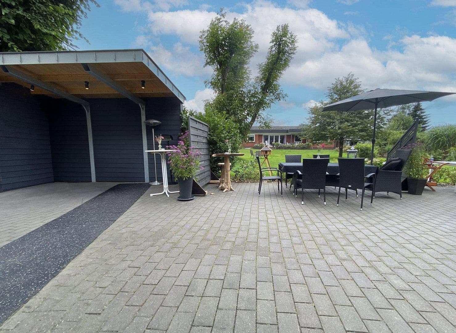 Prodej domu 250 m², pozemek 508 m², Harrislee, Šlesvicko-Holštýnsko Prodej domu 250 m², pozemek 508 m², Harrislee, Šlesvicko-Holštýnsko