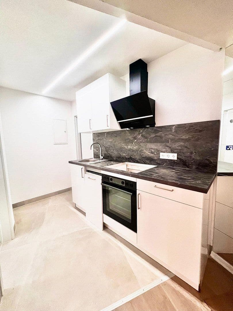 Pronájem bytu 1+kk 39 m², Scherzachstrasse 12, Weingarten, Bádensko-Württembersko Pronájem bytu 1+kk 39 m², Scherzachstrasse 12, Weingarten, Bádensko-Württembersko