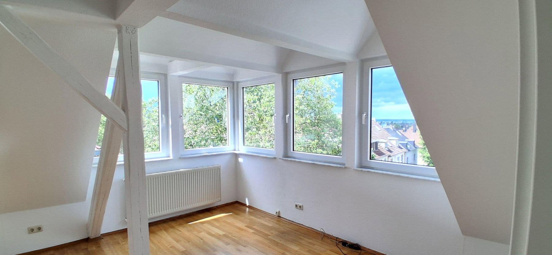 Prodej bytu 4+1 146 m², Essen, Severní Porýní-Vestfálsko Prodej bytu 4+1 146 m², Essen, Severní Porýní-Vestfálsko