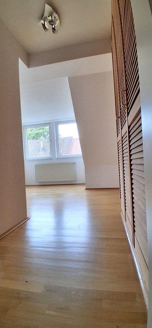 Prodej bytu 4+1 146 m², Essen, Severní Porýní-Vestfálsko Prodej bytu 4+1 146 m², Essen, Severní Porýní-Vestfálsko
