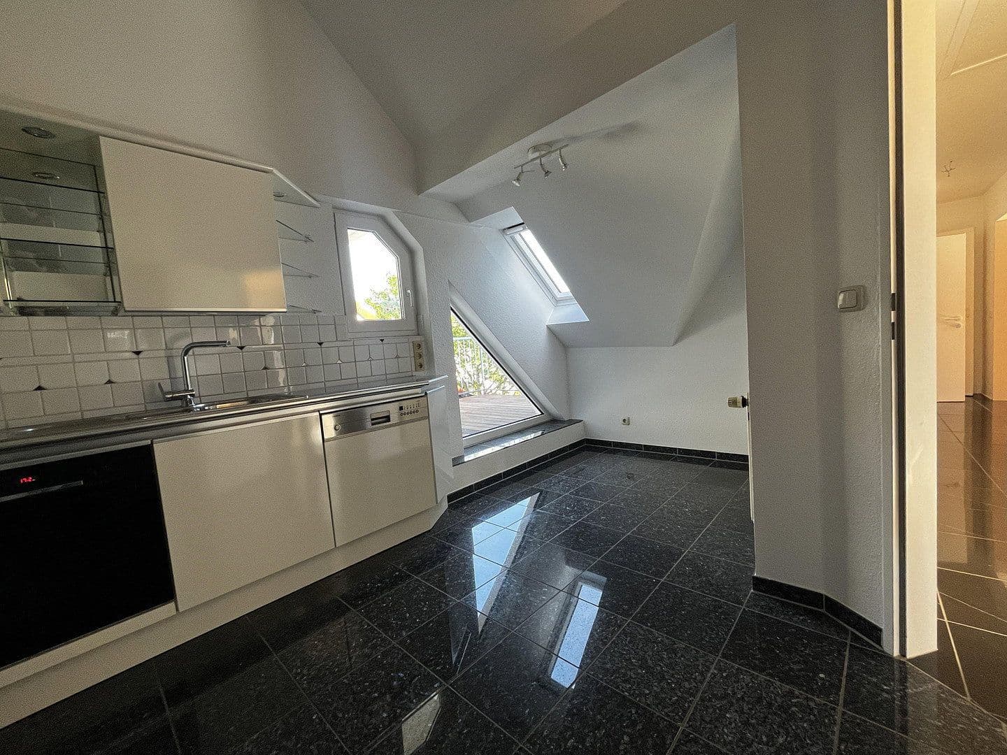 Prodej bytu 4+1 146 m², Essen, Severní Porýní-Vestfálsko Prodej bytu 4+1 146 m², Essen, Severní Porýní-Vestfálsko