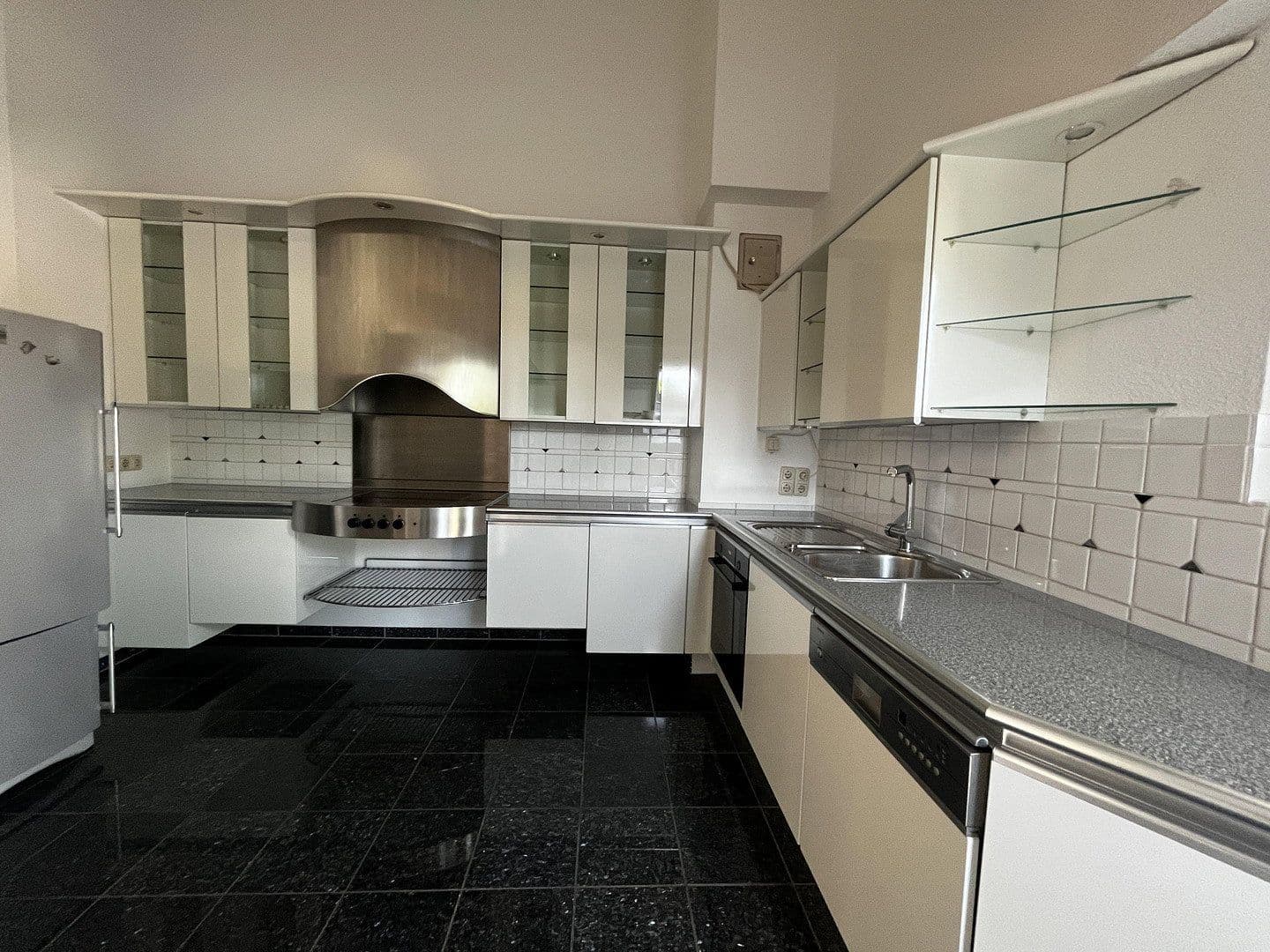 Prodej bytu 4+1 146 m², Essen, Severní Porýní-Vestfálsko Prodej bytu 4+1 146 m², Essen, Severní Porýní-Vestfálsko