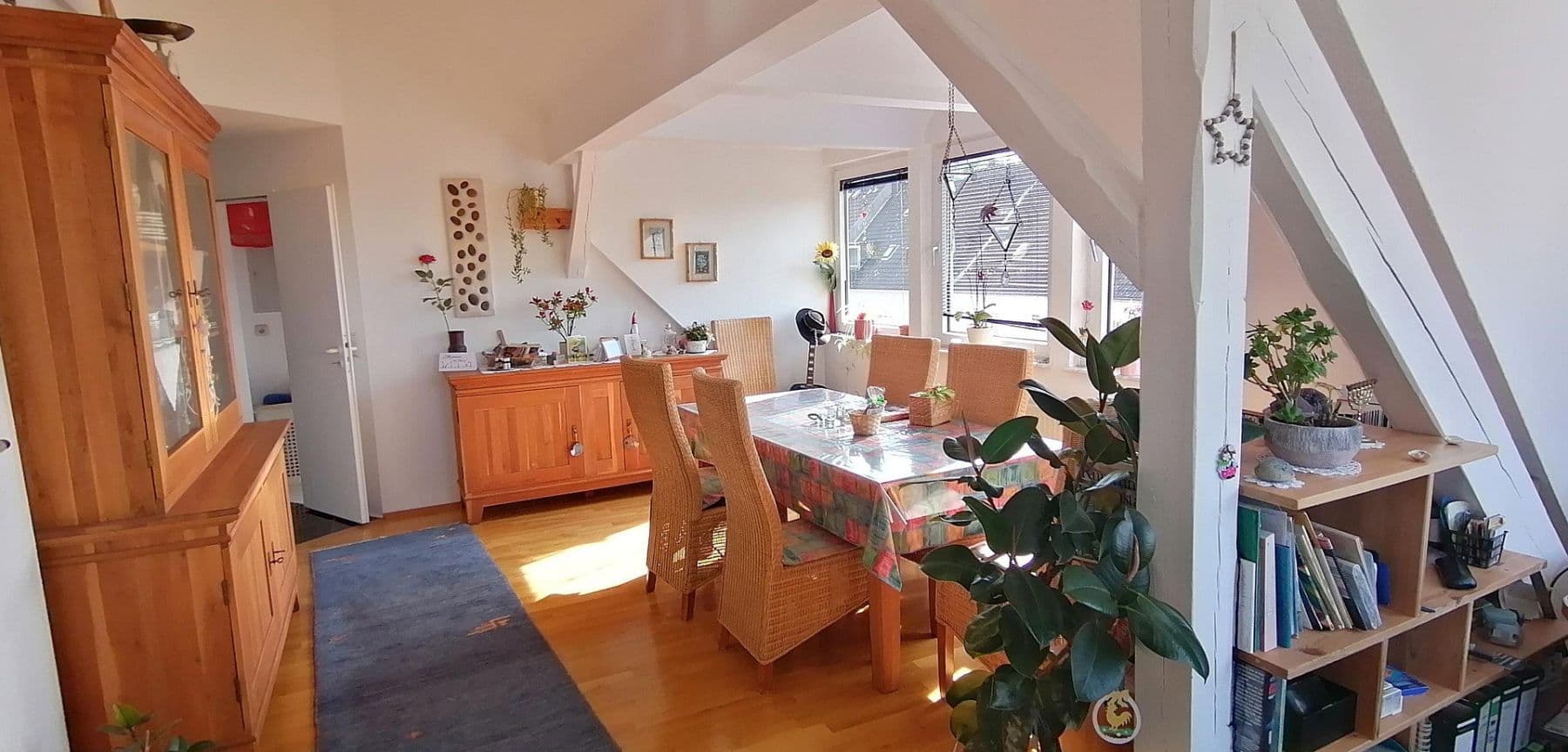Prodej bytu 4+1 146 m², Essen, Severní Porýní-Vestfálsko Prodej bytu 4+1 146 m², Essen, Severní Porýní-Vestfálsko