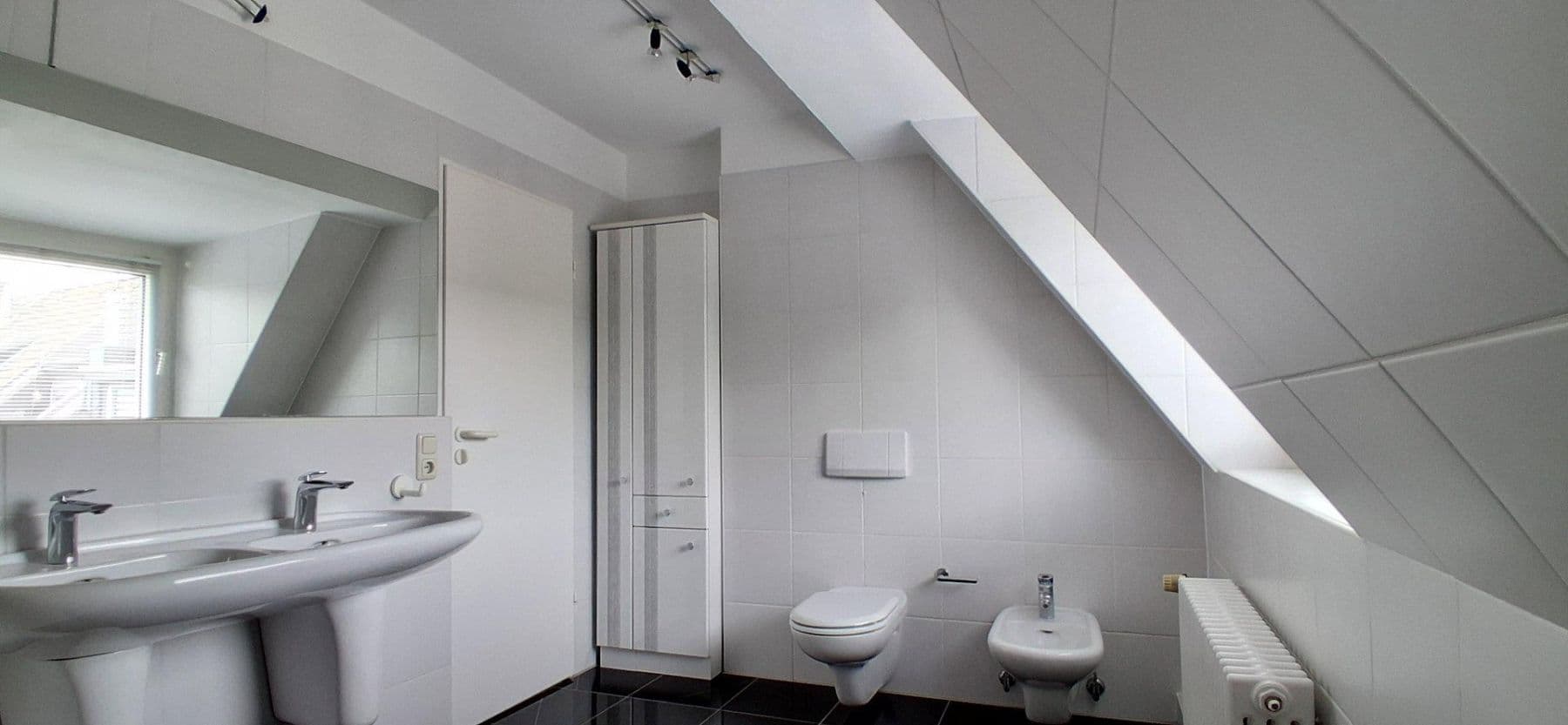 Prodej bytu 4+1 146 m², Essen, Severní Porýní-Vestfálsko Prodej bytu 4+1 146 m², Essen, Severní Porýní-Vestfálsko