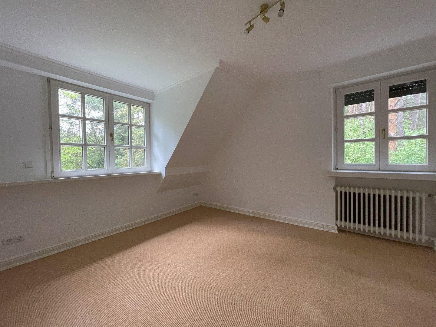 Pronájem domu 148 m², pozemek 4.958 m², Grambek, Šlesvicko-Holštýnsko Pronájem domu 148 m², pozemek 4.958 m², Grambek, Šlesvicko-Holštýnsko