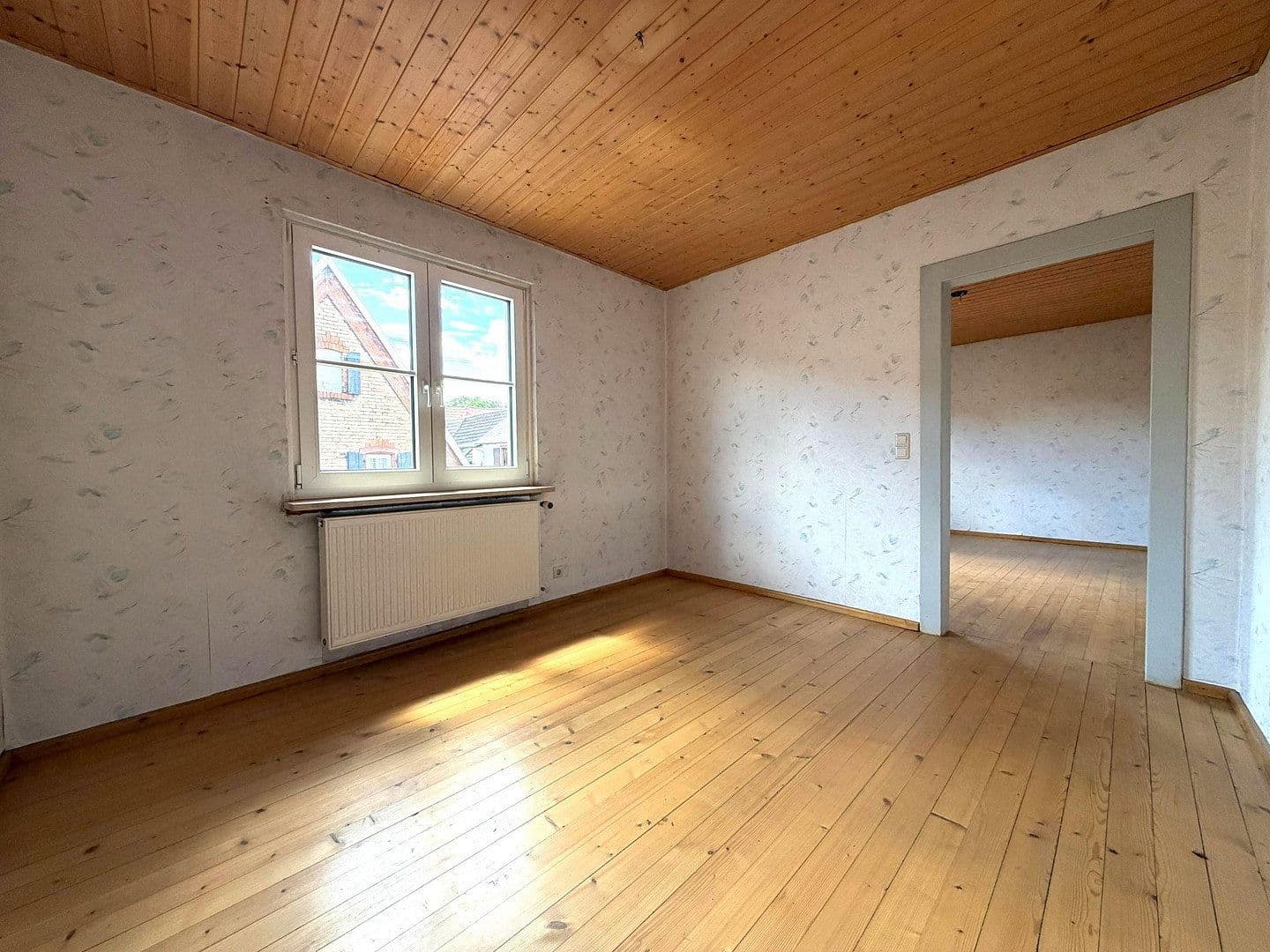 Prodej domu 237 m², pozemek 512 m², Hauptstr. 53, Freisbach, Porýní-Falc Prodej domu 237 m², pozemek 512 m², Hauptstr. 53, Freisbach, Porýní-Falc