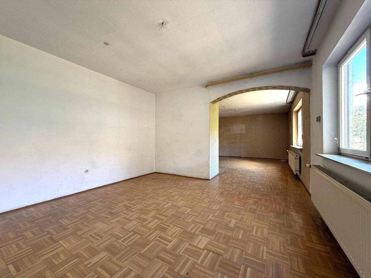 Prodej domu 237 m², pozemek 512 m², Hauptstr. 53, Freisbach, Porýní-Falc Prodej domu 237 m², pozemek 512 m², Hauptstr. 53, Freisbach, Porýní-Falc