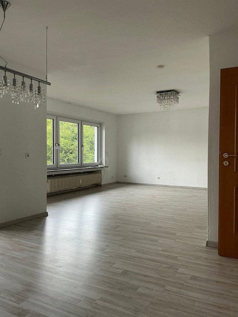 Prodej bytu 4+kk 120 m², Forst, Bádensko-Württembersko Prodej bytu 4+kk 120 m², Forst, Bádensko-Württembersko