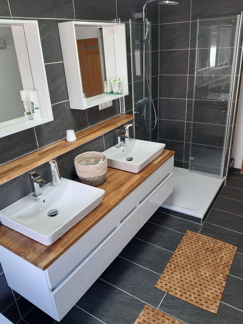 Prodej bytu 4+kk 120 m², Forst, Bádensko-Württembersko Prodej bytu 4+kk 120 m², Forst, Bádensko-Württembersko