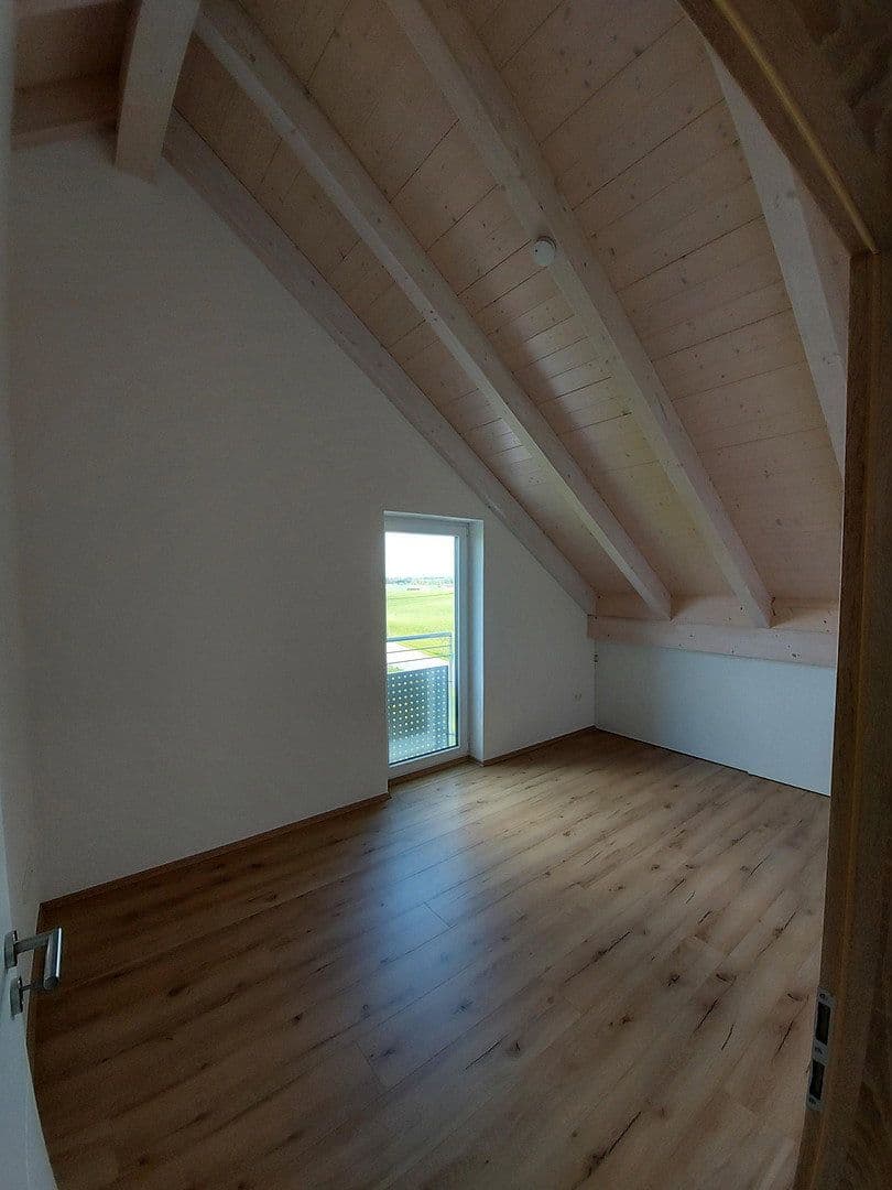 Pronájem domu 170 m², pozemek 250 m², Ettringen, Bavorsko Pronájem domu 170 m², pozemek 250 m², Ettringen, Bavorsko
