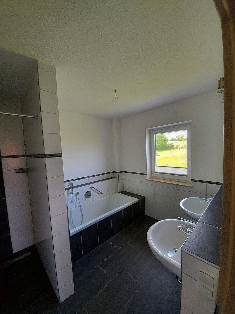 Pronájem domu 170 m², pozemek 250 m², Ettringen, Bavorsko Pronájem domu 170 m², pozemek 250 m², Ettringen, Bavorsko
