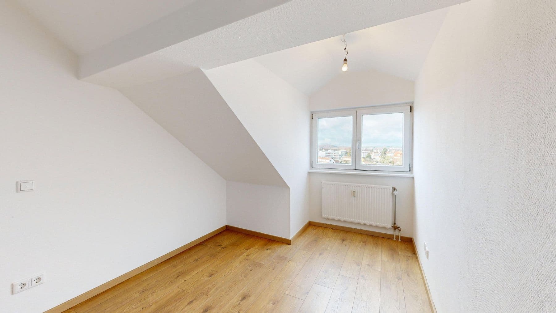 Pronájem bytu 2+1 39 m², Höfenerstraße 99, Nürnberg, Bavorsko Pronájem bytu 2+1 39 m², Höfenerstraße 99, Nürnberg, Bavorsko