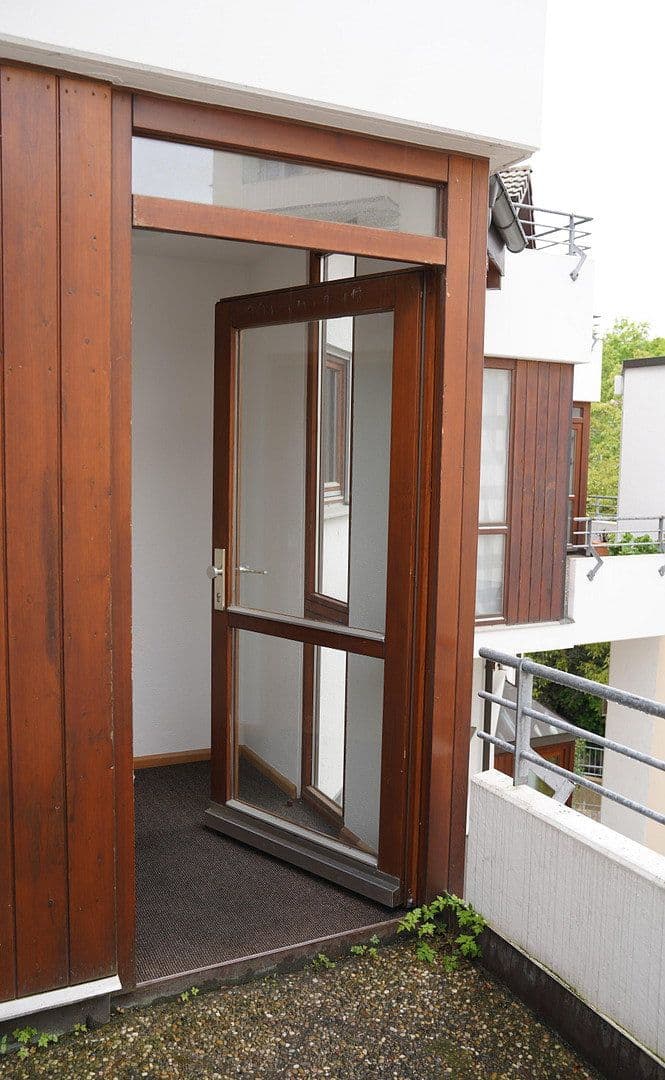 Pronájem bytu 4+1 124 m², Hammerstrasse 3, Lörrach, Bádensko-Württembersko Pronájem bytu 4+1 124 m², Hammerstrasse 3, Lörrach, Bádensko-Württembersko
