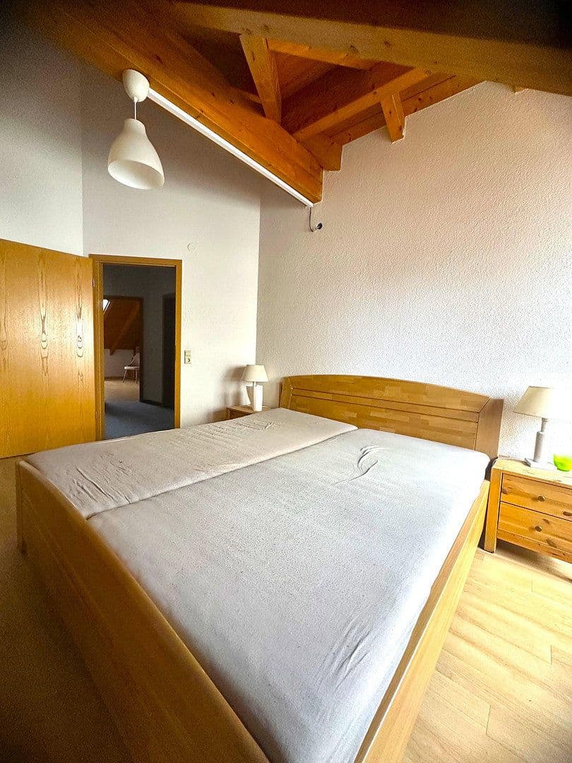 Pronájem bytu 4+1 124 m², Hammerstrasse 3, Lörrach, Bádensko-Württembersko Pronájem bytu 4+1 124 m², Hammerstrasse 3, Lörrach, Bádensko-Württembersko
