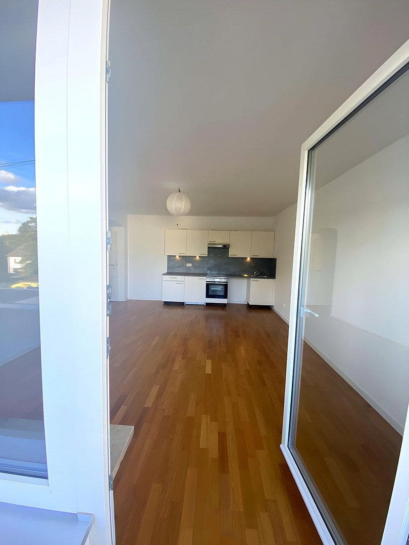 Pronájem bytu 3+1 78 m², Fürstenrieder Str. 35, München, Bavorsko Pronájem bytu 3+1 78 m², Fürstenrieder Str. 35, München, Bavorsko