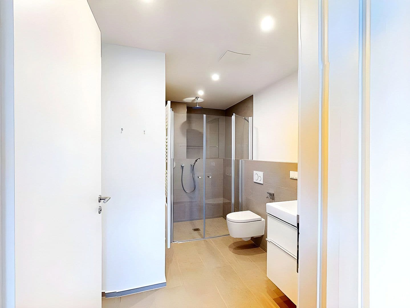Pronájem bytu 2+1 67 m², Frankfurt-Mainkur, Frankfurt am Main, Hessen Pronájem bytu 2+1 67 m², Frankfurt-Mainkur, Frankfurt am Main, Hessen