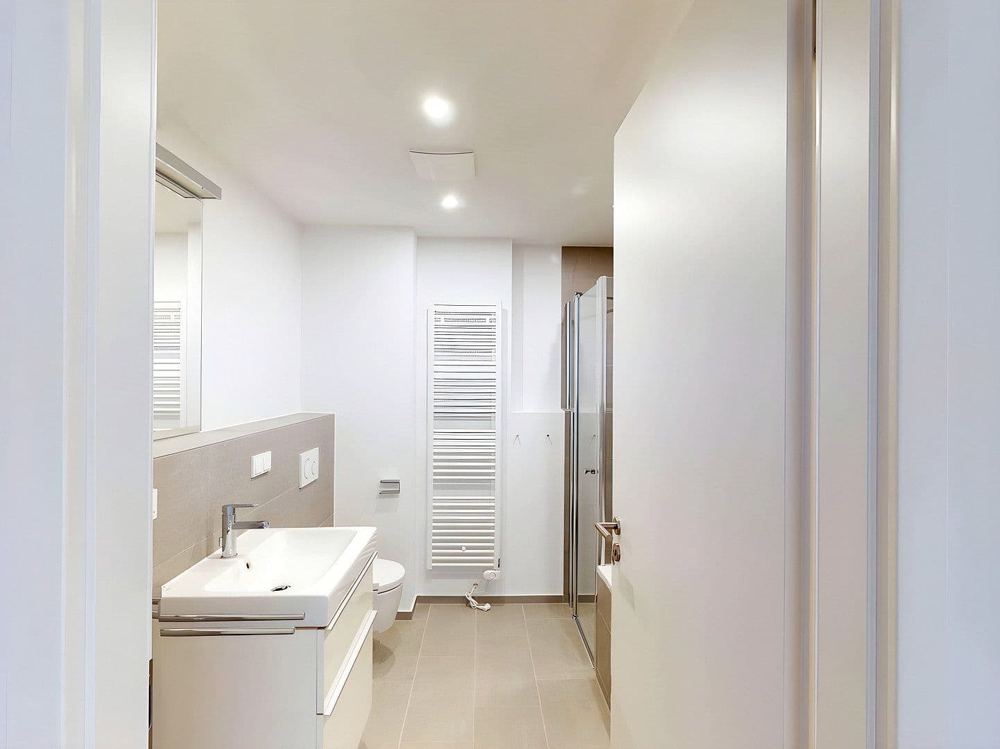 Pronájem bytu 2+1 67 m², Frankfurt-Mainkur, Frankfurt am Main, Hessen Pronájem bytu 2+1 67 m², Frankfurt-Mainkur, Frankfurt am Main, Hessen