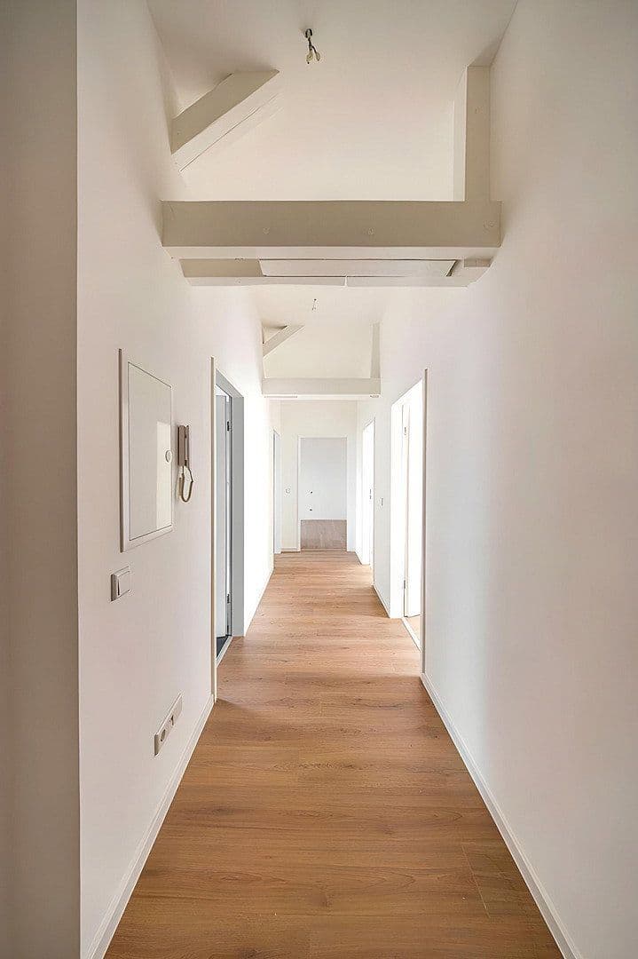 Pronájem bytu 3+1 78 m², Kohlgartenstraße 65, Leipzig, Sasko Pronájem bytu 3+1 78 m², Kohlgartenstraße 65, Leipzig, Sasko