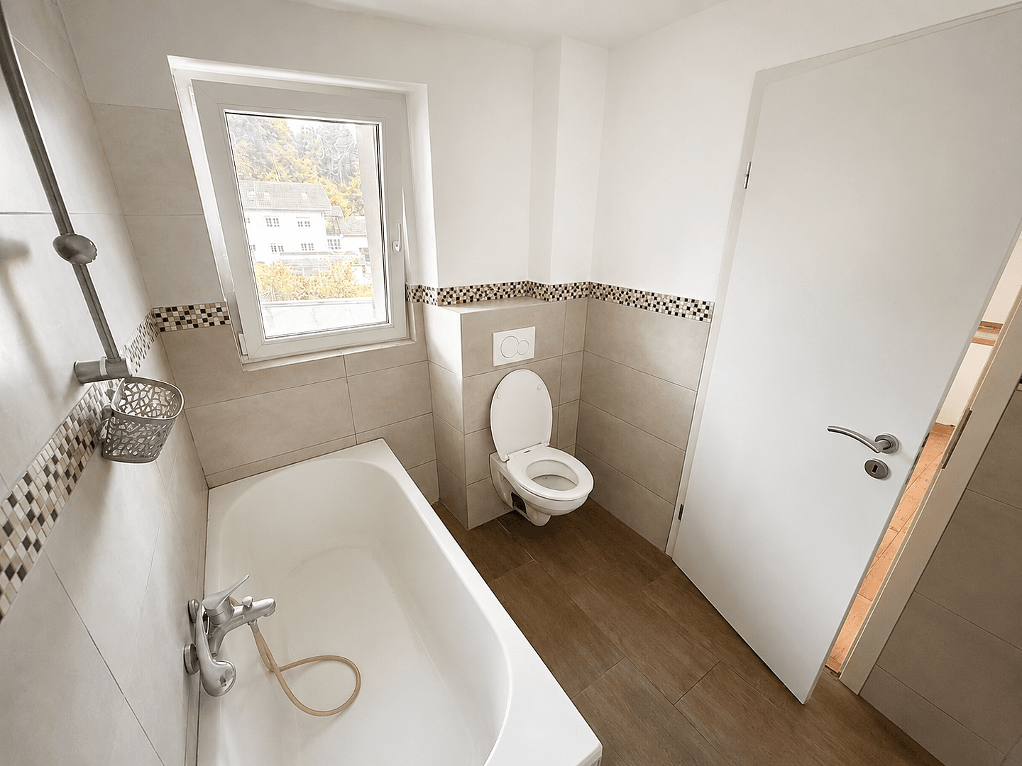 Prodej domu 264 m², pozemek 387 m², Sternweiler Str. 21, Mühlhausen, Bádensko-Württembersko Prodej domu 264 m², pozemek 387 m², Sternweiler Str. 21, Mühlhausen, Bádensko-Württembersko