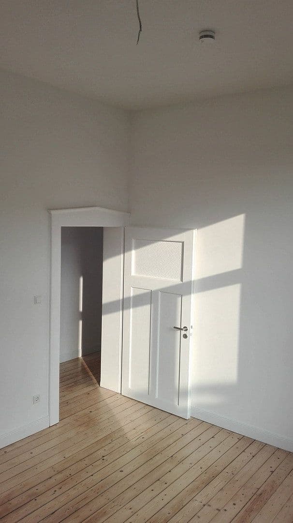 Pronájem bytu 2+1 89 m², Wedekindstraße 8, Hannover, Dolní Sasko Pronájem bytu 2+1 89 m², Wedekindstraße 8, Hannover, Dolní Sasko