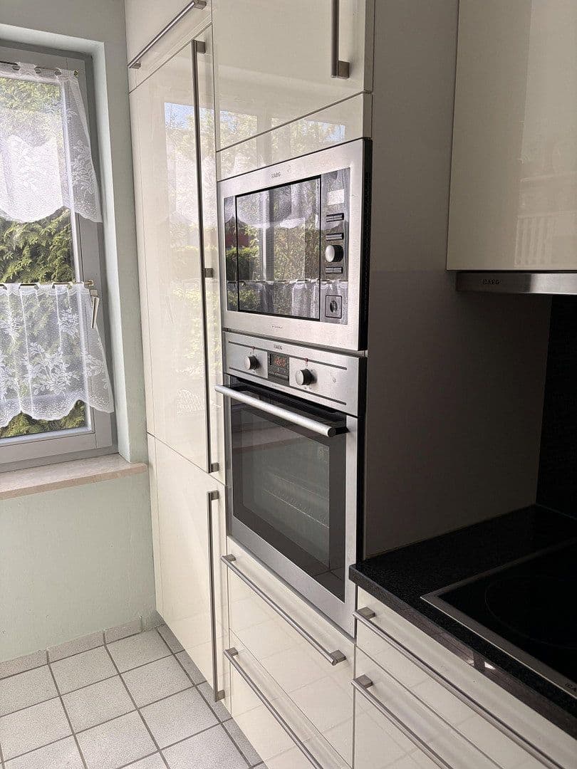 Prodej bytu 3+1 81 m², Cusanusstraße 24, Ingolstadt, Bavorsko Prodej bytu 3+1 81 m², Cusanusstraße 24, Ingolstadt, Bavorsko