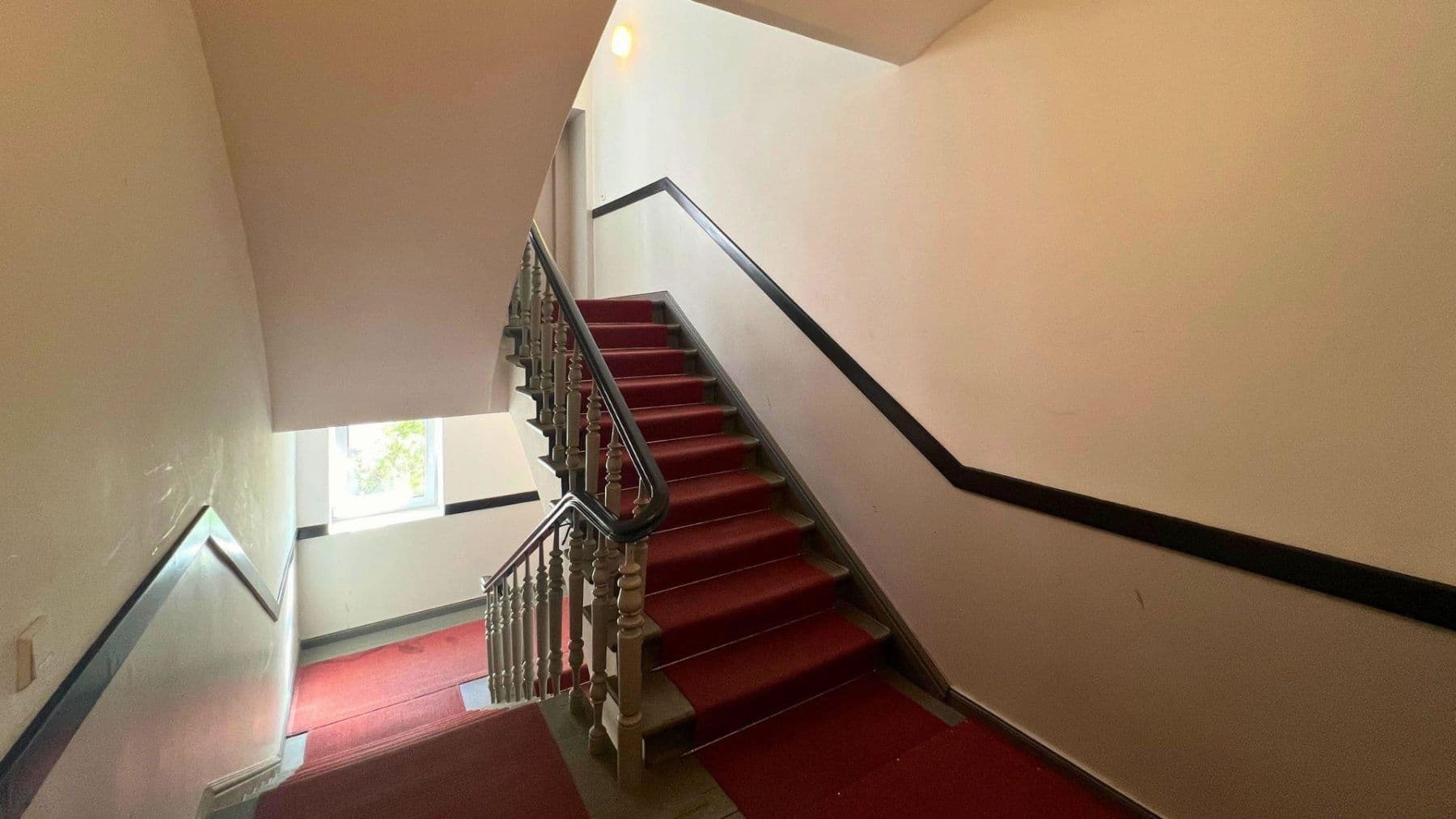 Pronájem bytu 1+1 46 m², Grünberger Straße 47, Berlin, Berlín Pronájem bytu 1+1 46 m², Grünberger Straße 47, Berlin, Berlín