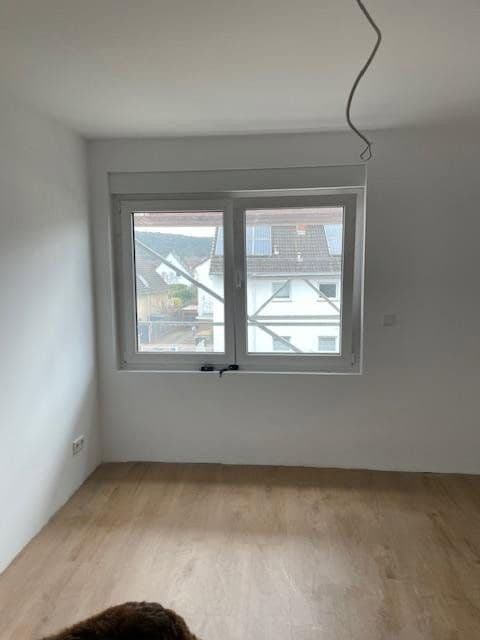 Pronájem bytu 4+1 100 m², Rodenbach, Porýní-Falc Pronájem bytu 4+1 100 m², Rodenbach, Porýní-Falc