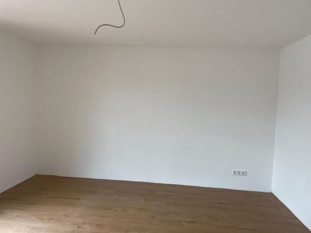 Pronájem bytu 4+1 100 m², Rodenbach, Porýní-Falc Pronájem bytu 4+1 100 m², Rodenbach, Porýní-Falc