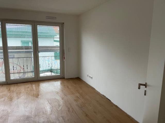 Pronájem bytu 4+1 100 m², Rodenbach, Porýní-Falc Pronájem bytu 4+1 100 m², Rodenbach, Porýní-Falc
