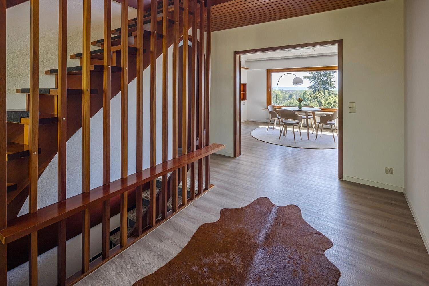 Prodej domu 260 m², pozemek 2.258 m², Gundelsheim, Bádensko-Württembersko Prodej domu 260 m², pozemek 2.258 m², Gundelsheim, Bádensko-Württembersko