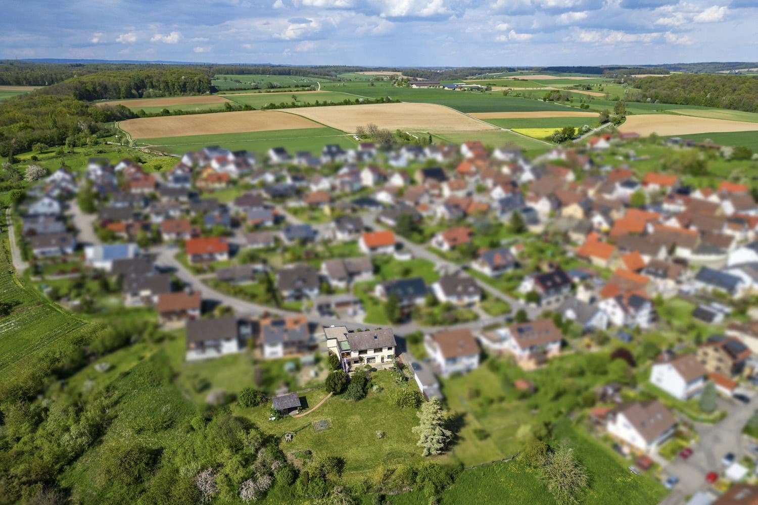 Prodej domu 260 m², pozemek 2.258 m², Gundelsheim, Bádensko-Württembersko Prodej domu 260 m², pozemek 2.258 m², Gundelsheim, Bádensko-Württembersko