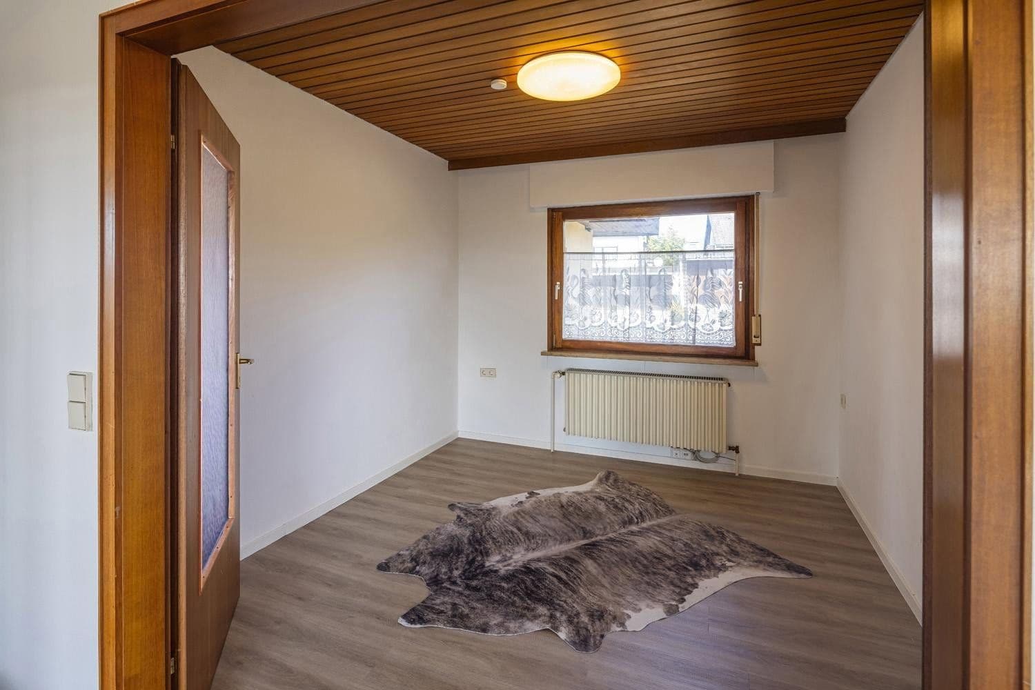 Prodej domu 260 m², pozemek 2.258 m², Gundelsheim, Bádensko-Württembersko Prodej domu 260 m², pozemek 2.258 m², Gundelsheim, Bádensko-Württembersko