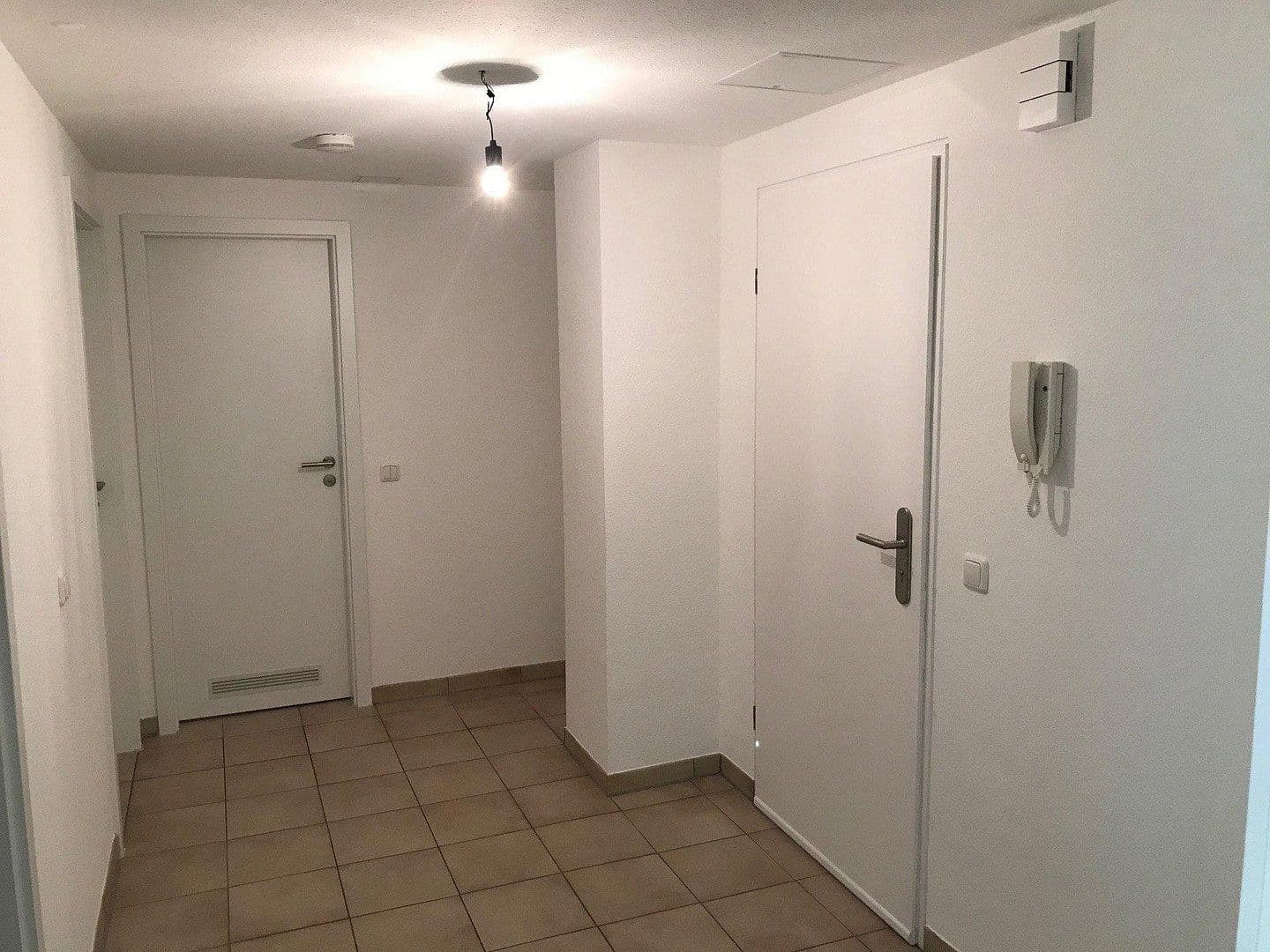 Prodej bytu 2+1 65 m², Kleine Nelkenstraße 36, Frankfurt am Main, Hessen Prodej bytu 2+1 65 m², Kleine Nelkenstraße 36, Frankfurt am Main, Hessen